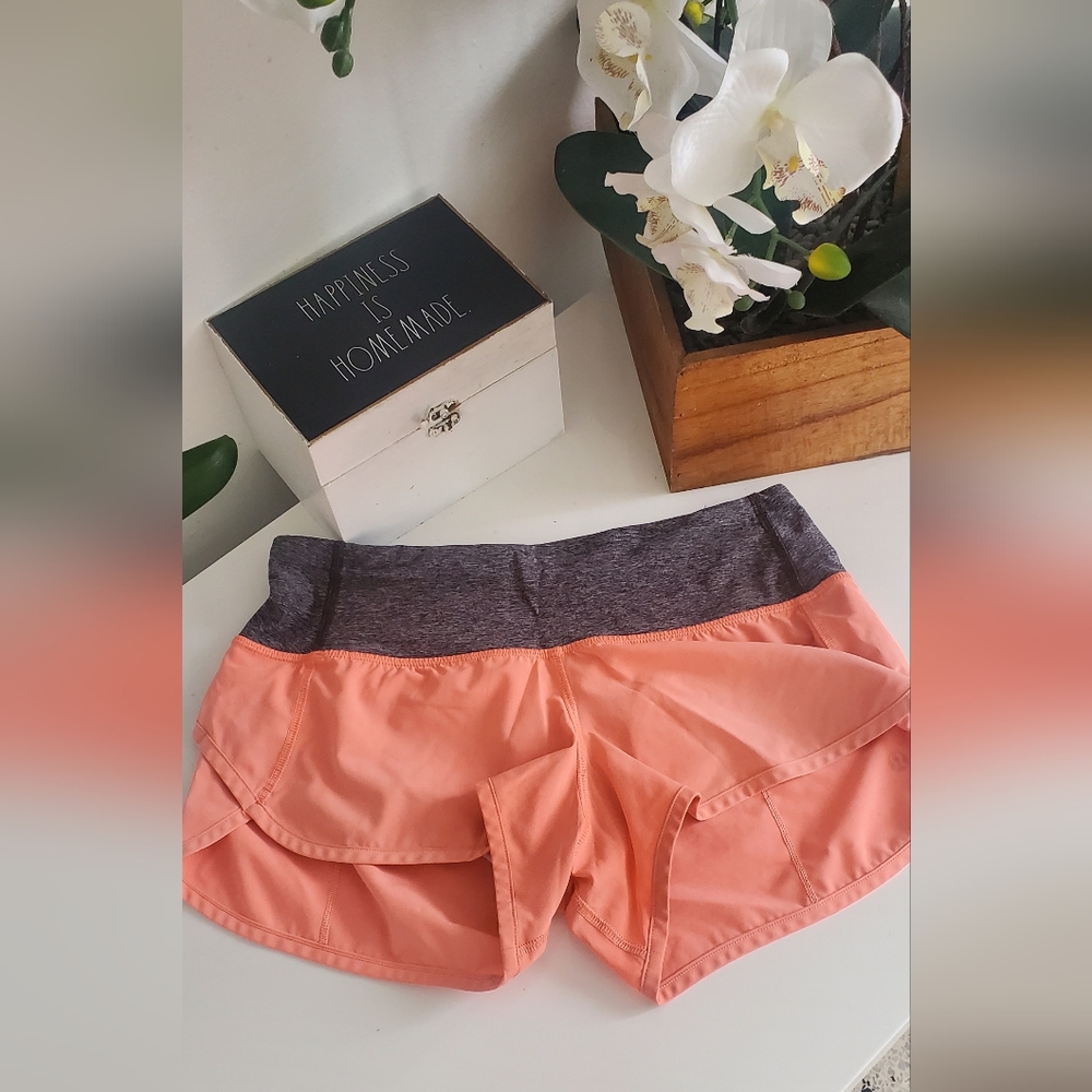 Lululemon 4 short
